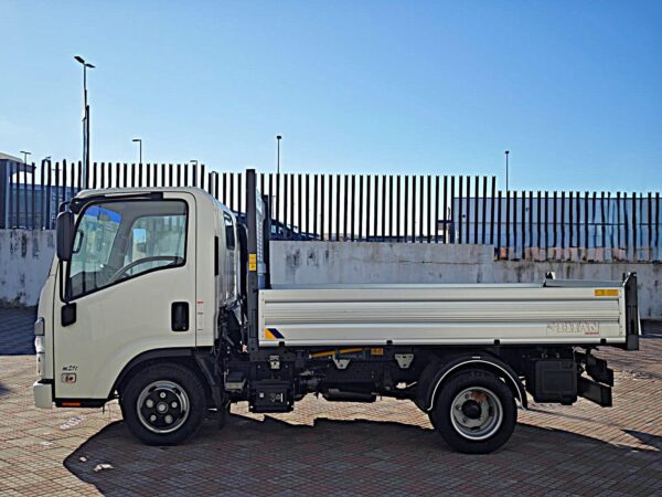 Isuzu NPR/NKR - immagine 4