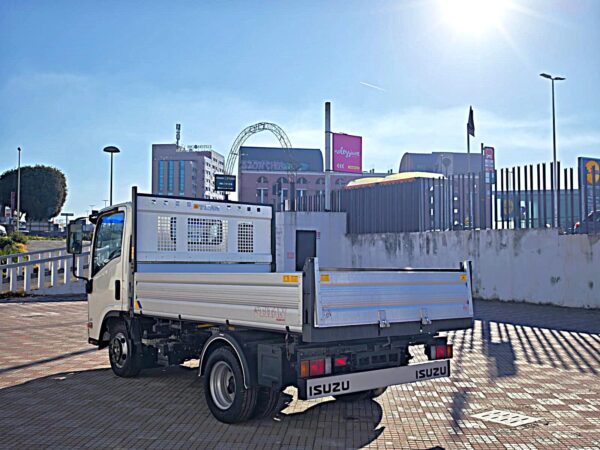 Isuzu NPR/NKR - immagine 5
