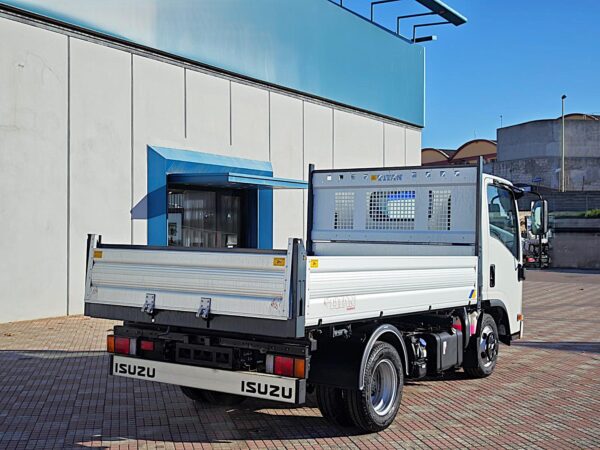 Isuzu NPR/NKR - immagine 7