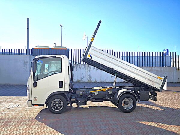 Isuzu NPR/NKR - immagine 10
