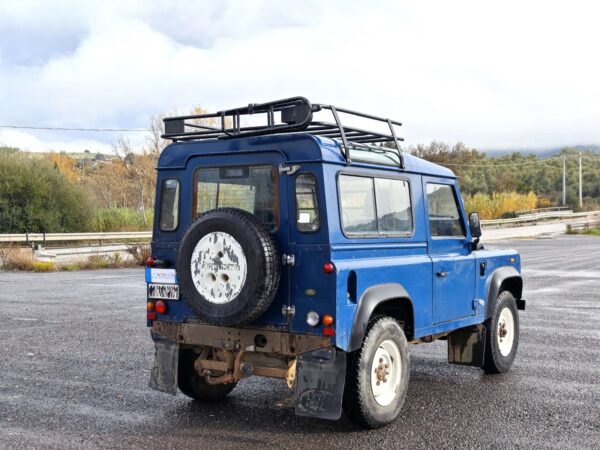 Land Rover Defender - immagine 7