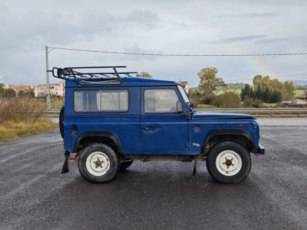 Land Rover Defender - immagine 8