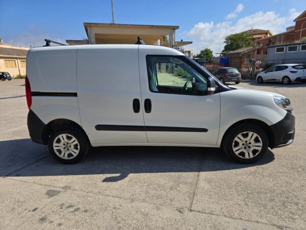 Fiat Doblo - immagine 5