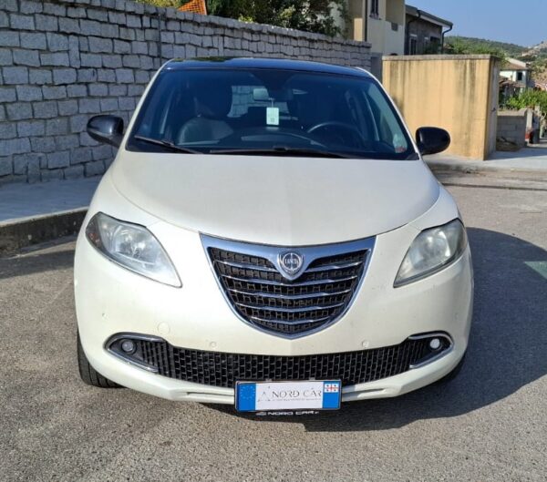 Lancia Ypsilon - immagine 2