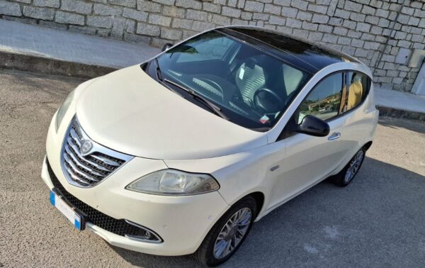 Lancia Ypsilon - immagine 9