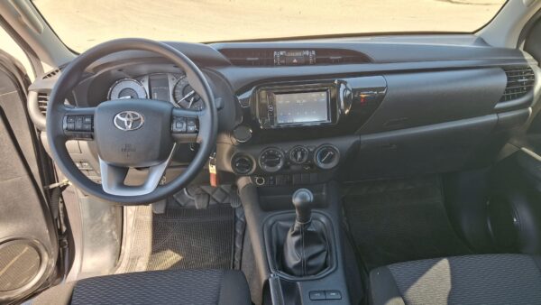Toyota Hilux - immagine 11
