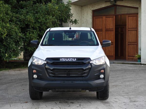 ISUZU D-Max Crew N60B mod 2024 A/T - immagine 2
