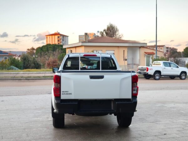 ISUZU D-Max Crew N60B mod 2024 A/T - immagine 5