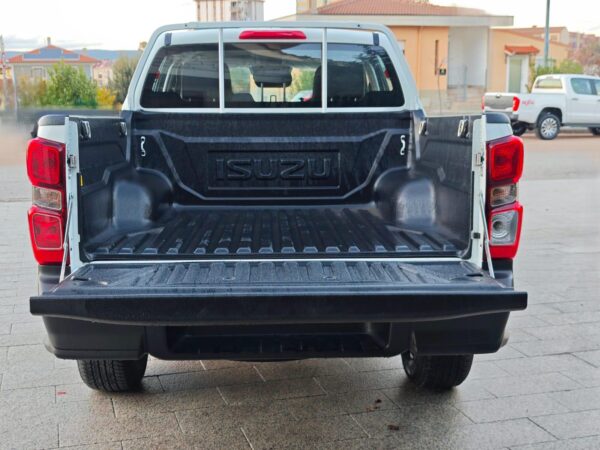 ISUZU D-Max Crew N60B mod 2024 A/T - immagine 6